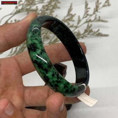 Công dụng và ý nghĩa phong thủy của ngọc phỉ thúy Jadeite